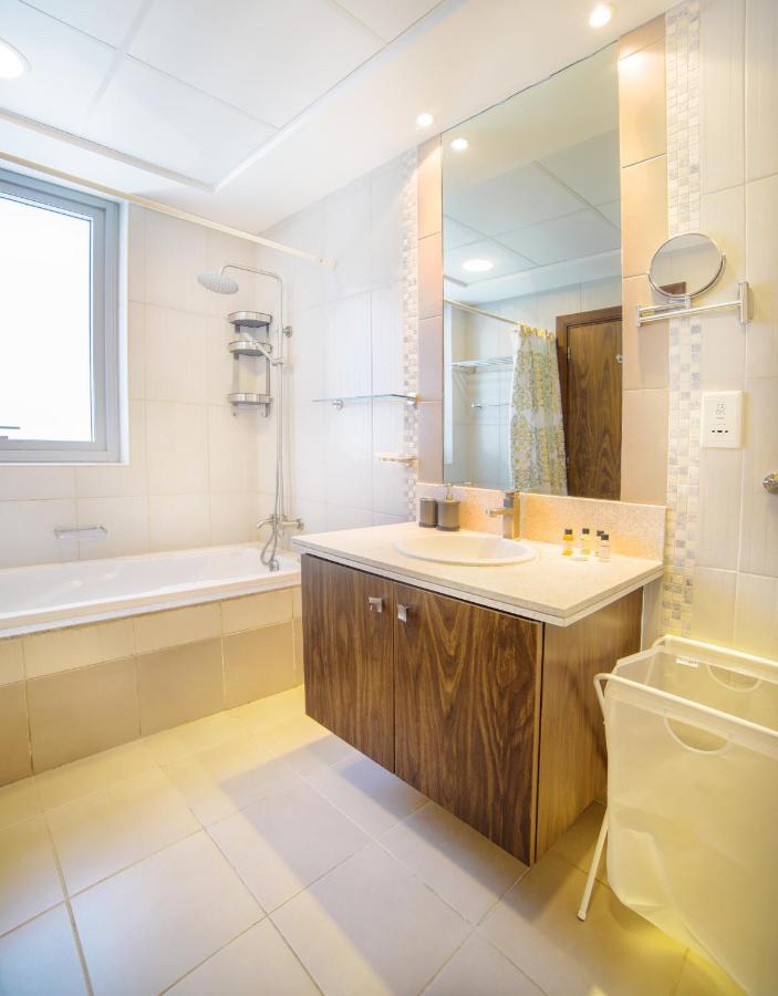 Scenic 2 Bedroom Apartment - Downtown Business Bay Dubai Exteriör bild