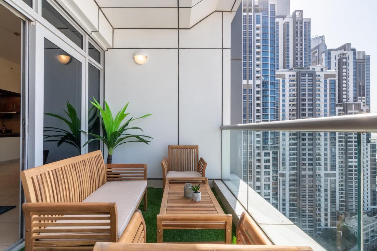 Scenic 2 Bedroom Apartment - Downtown Business Bay Dubai Exteriör bild